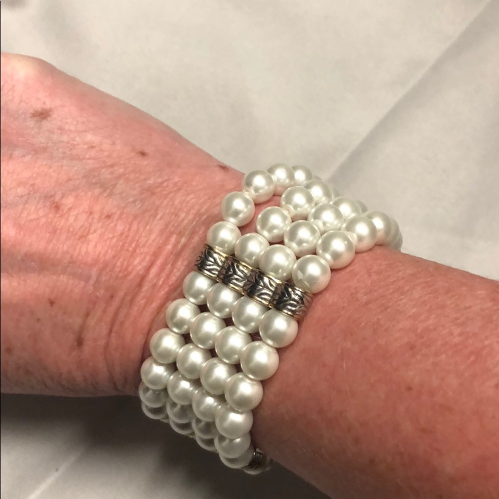 WHBM bracelet - Picture 4 of 4